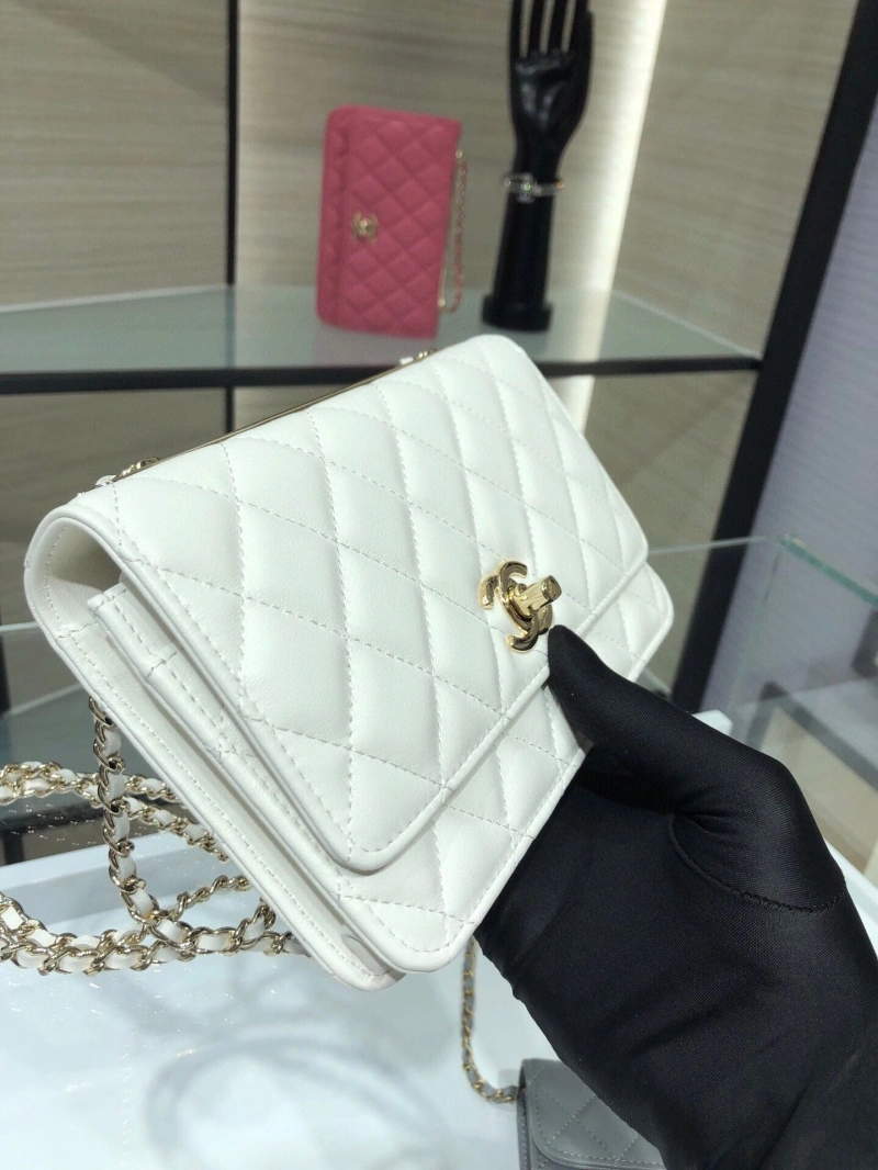 Ch**el woc bags 4017-0686