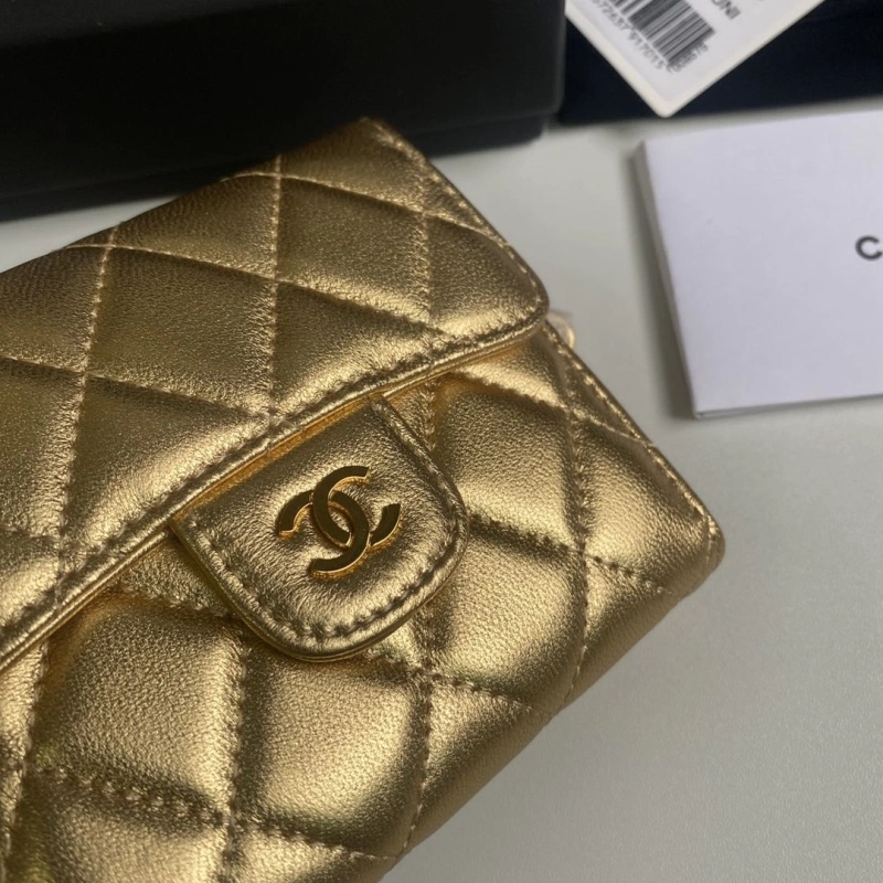 Ch**el wallets 4017b-0164