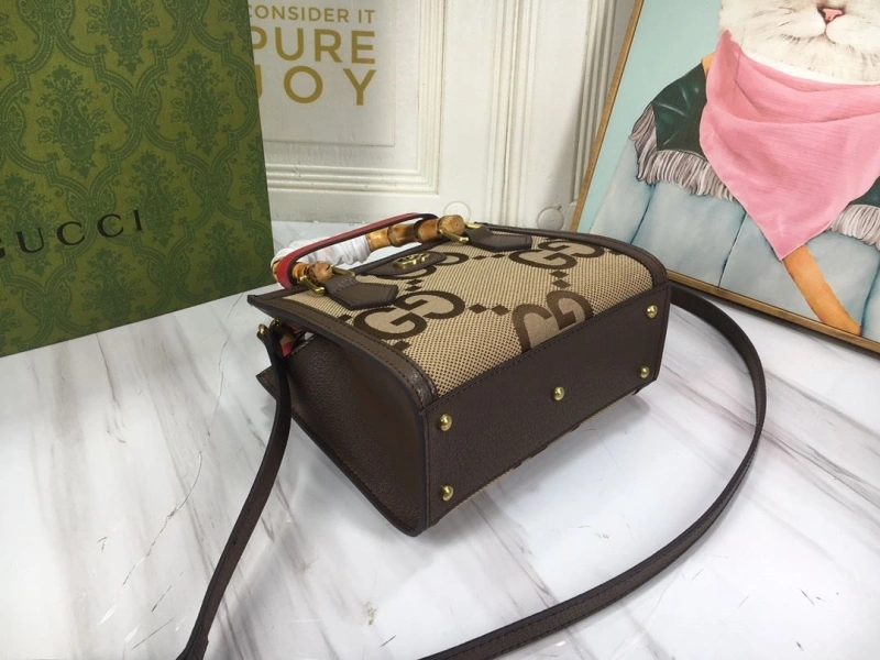 Gvc*1 top handle bags 4032-0465