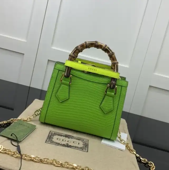 Gvc*1 top handle bags 4034g-0016
