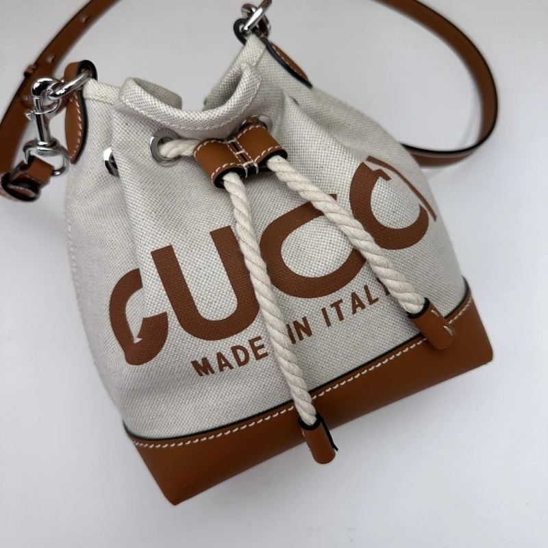 Gvc*1 bucket bags 4036-0042
