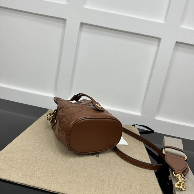 Gvc*1 bucket bags 4036b-0008