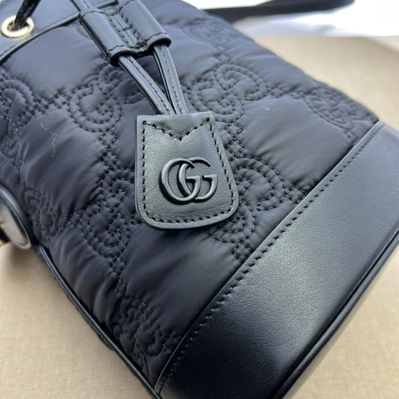 Gvc*1 bucket bags 4036b-0010