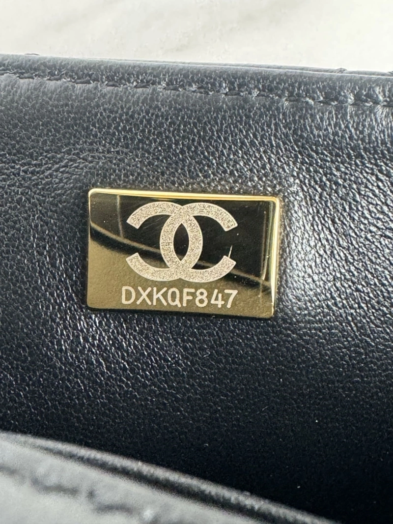 Ch**el 19 bags 4046f-0154