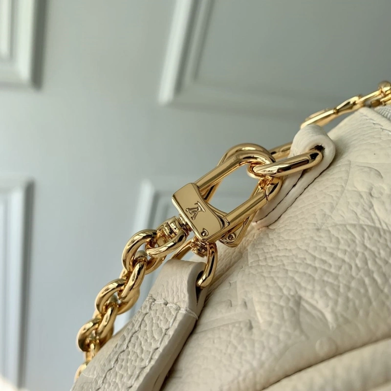 LV Cosmetic Bags 4048G-0044