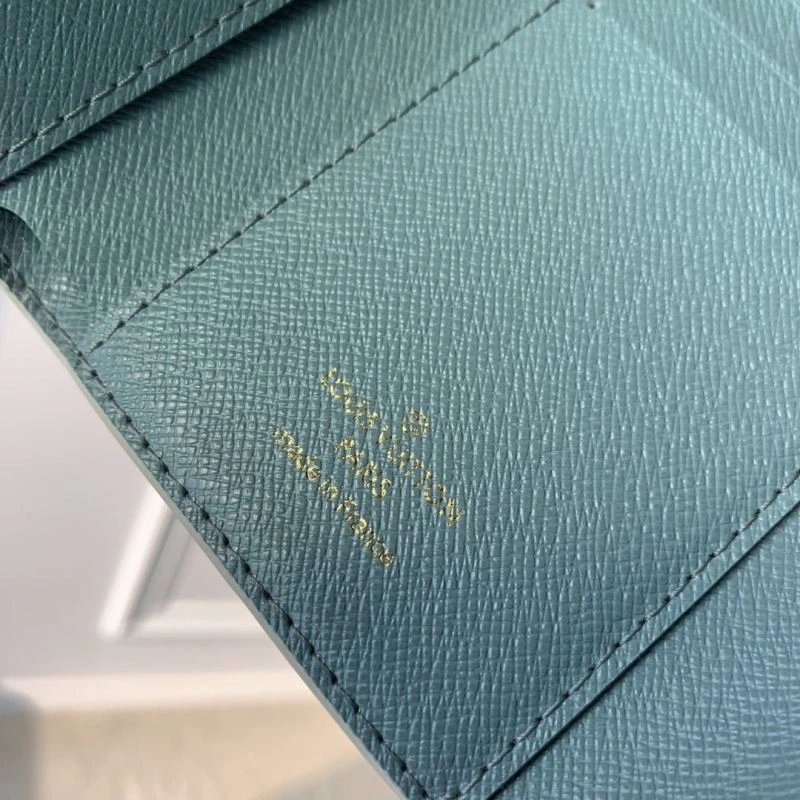 LV Wallets 4048H-0004