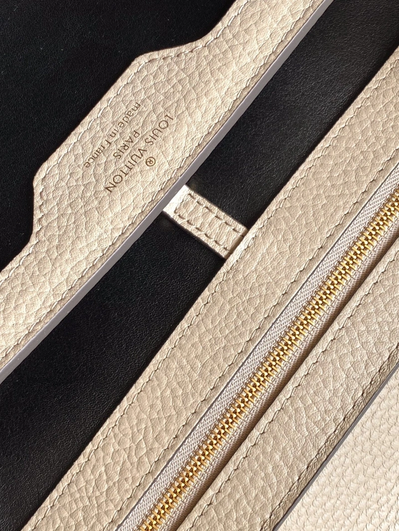 LV Capucines Bags 4056F-0137