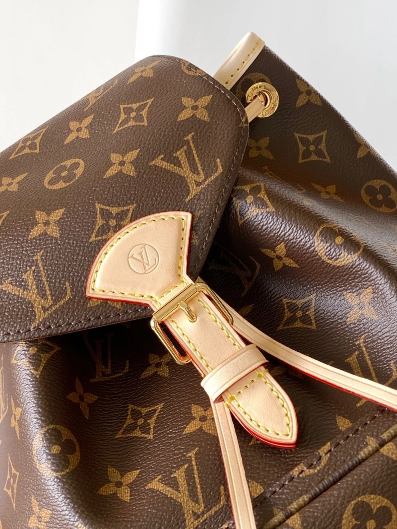 LV Backpacks 4056F-0609
