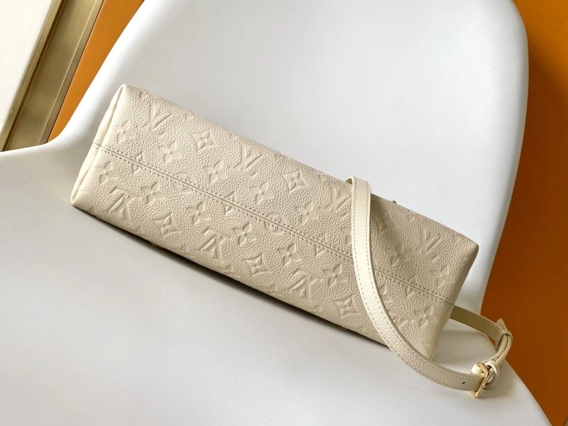 LV Shopping Bags 4056F-0724