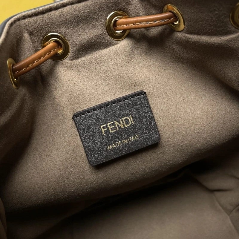 F**di bucket bags 4081-0034