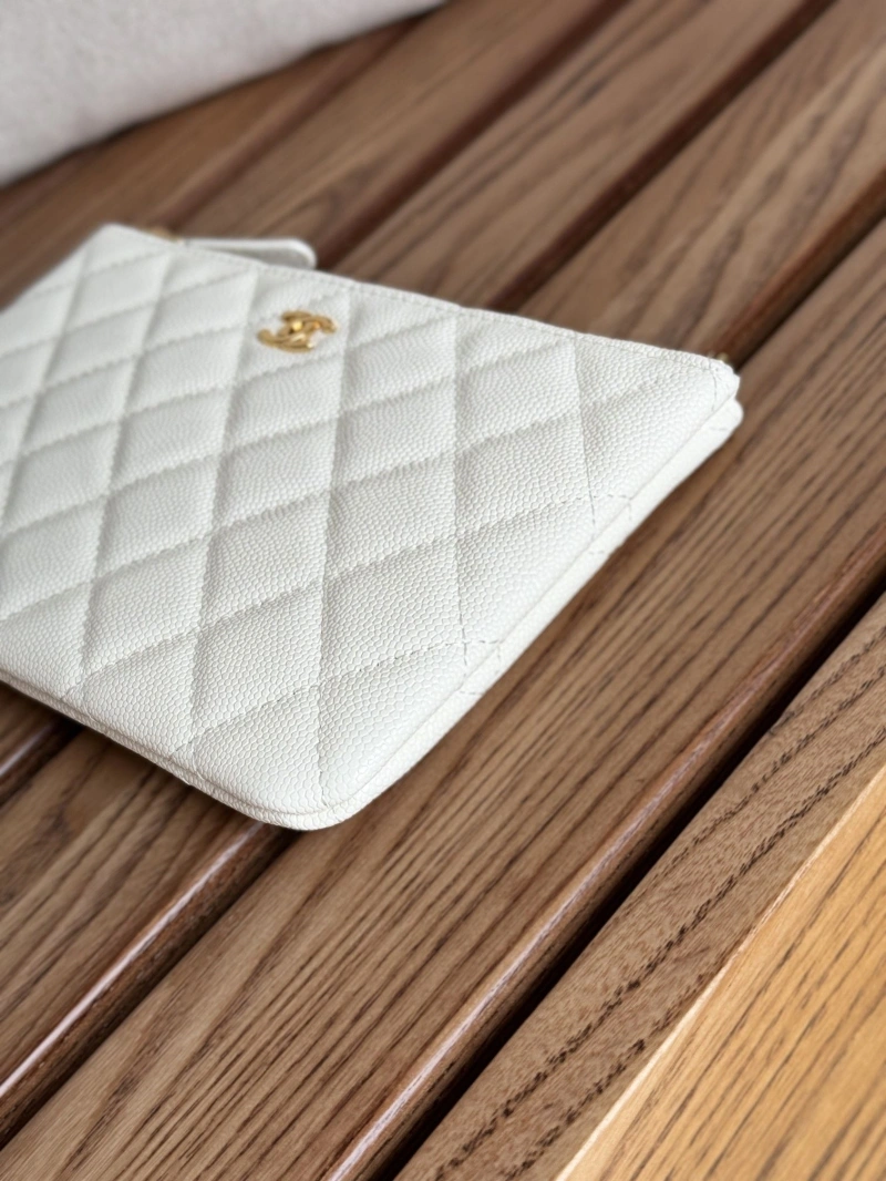 Ch**el wallets 4081-0094