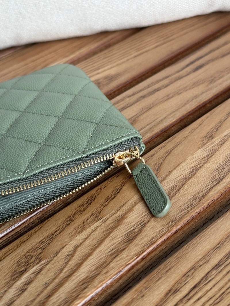 Ch**el wallets 4081-0098
