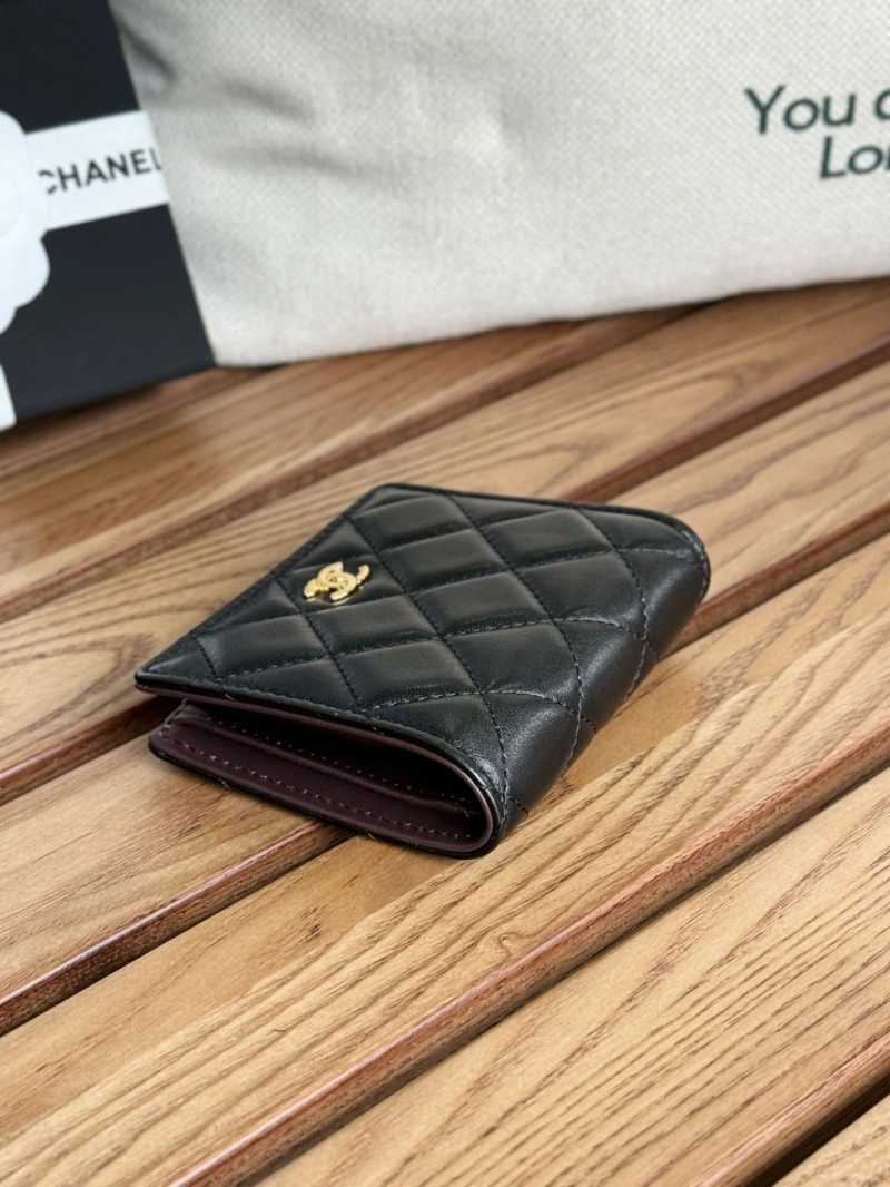 Ch**el wallets 4081-0108