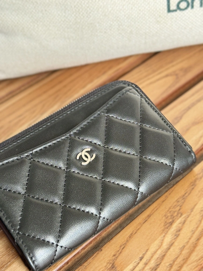 Ch**el wallets 4081-0247