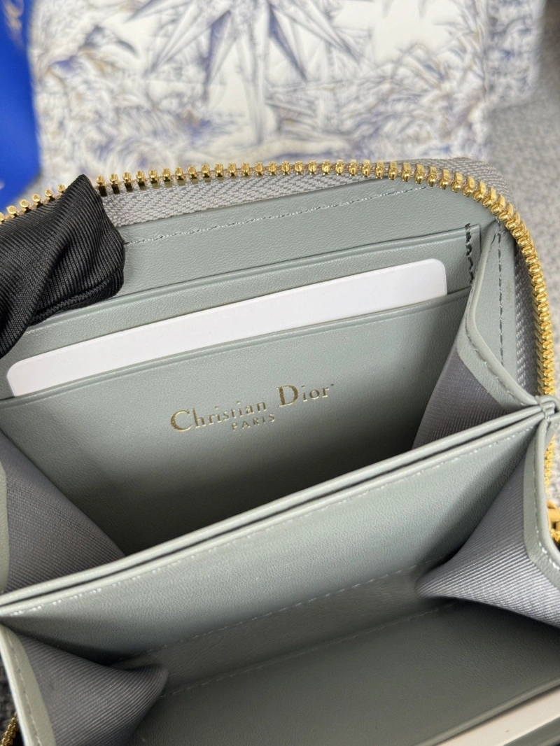 D10r wallets 4081-0572