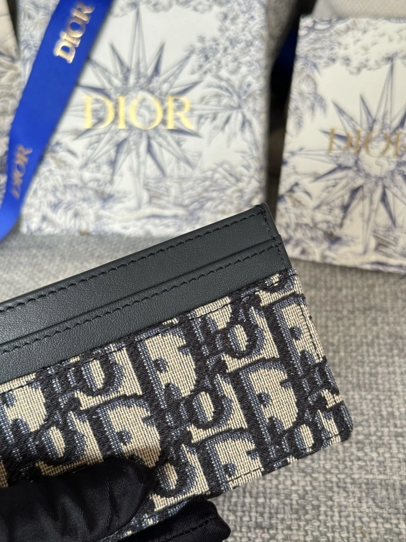 D10r wallets 4081-0600