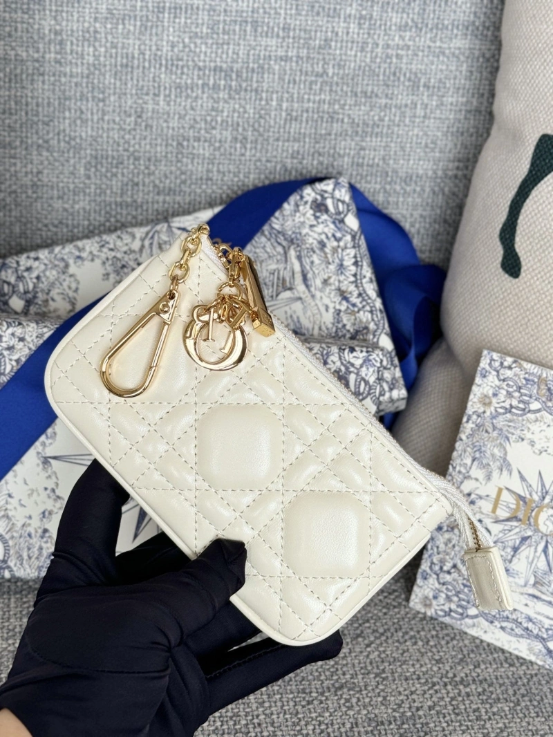 D10r wallets 4081-0618