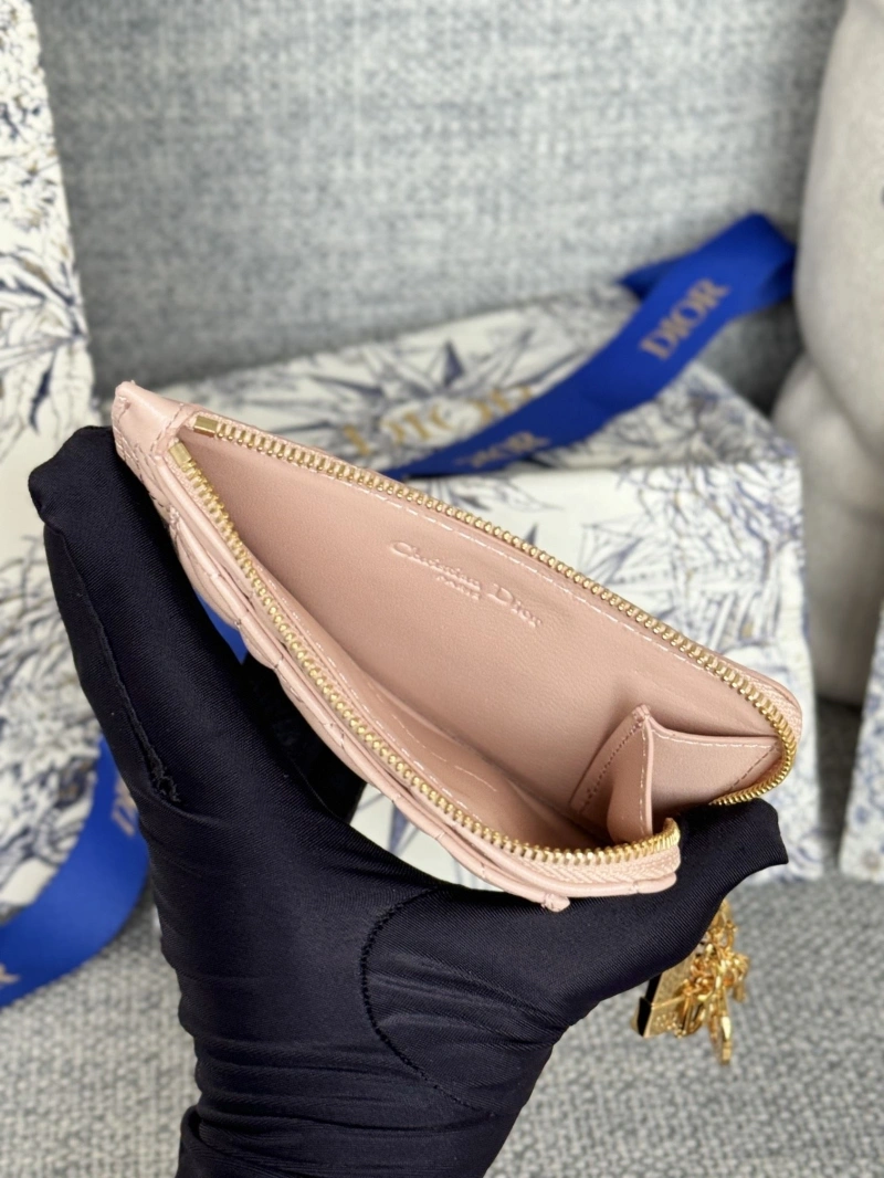 D10r wallets 4081-0625