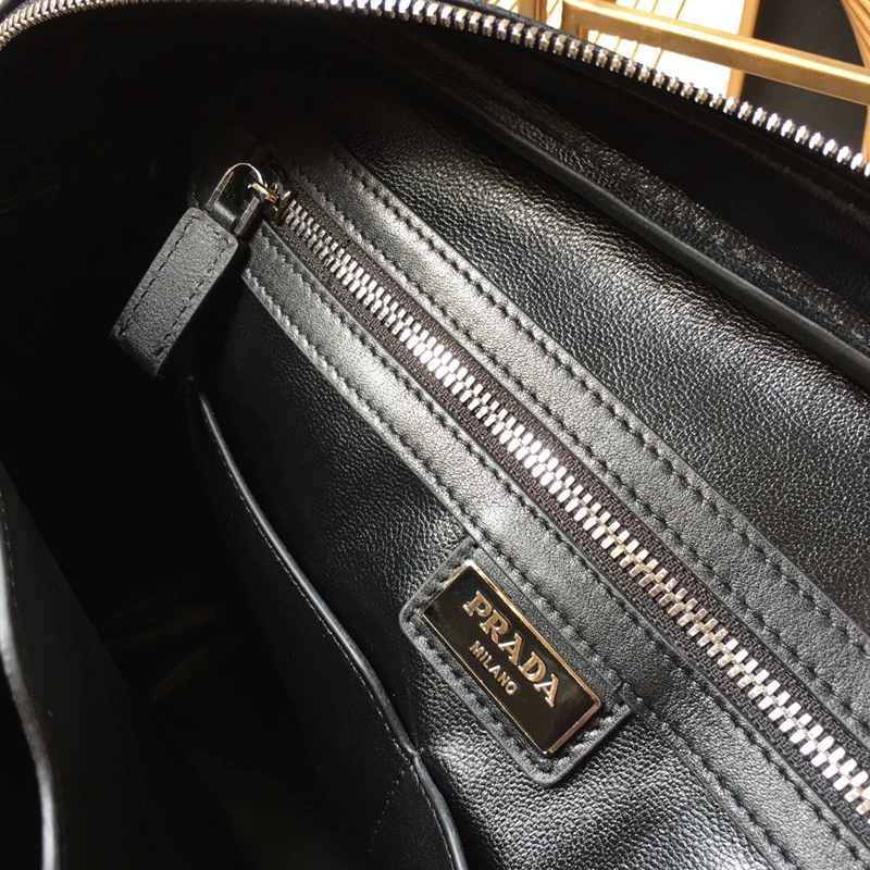 Pra*a briefcase 4099f-0128