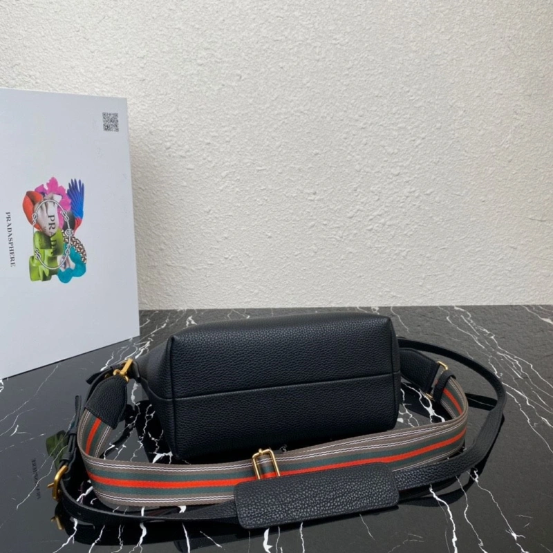 Pra*a shopping bags 4135f-0206