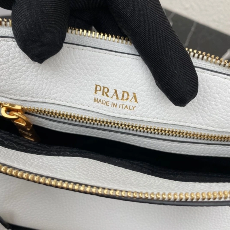 Pra*a shopping bags 4135f-0208