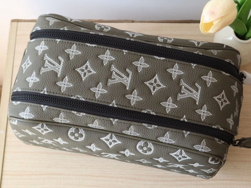 LV Cosmetic Bags 4178A-0108