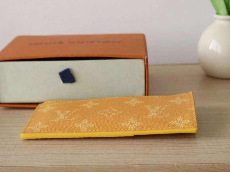 LV Wallets 4178A-0183
