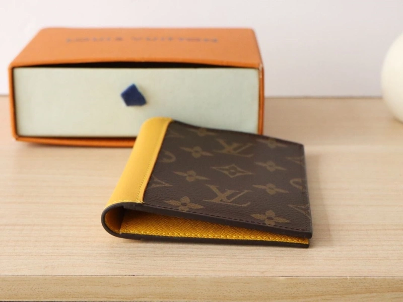 LV Wallets 4178A-0201