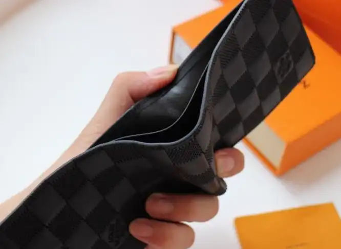 LV Wallets 4178D-0125