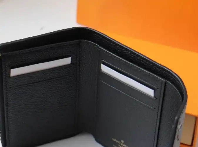 LV Wallets 4178D-0128