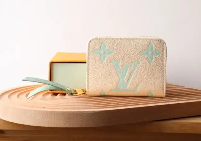LV Wallets 4178F-0002