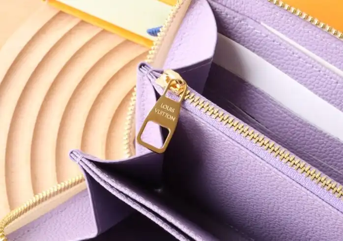 LV Wallets 4178F-0004