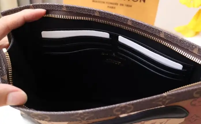 LV Clutch Bags 4178F-0011