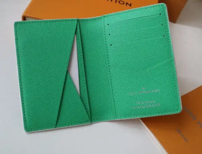 LV Wallets 4178F-0013
