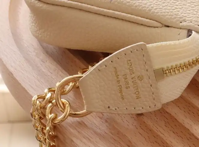 LV Clutch Bags 4178F-0029