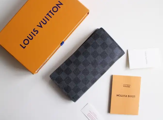 LV Wallets 4178F-0095