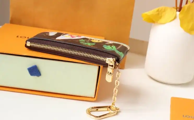 LV Wallets 4178F-0112