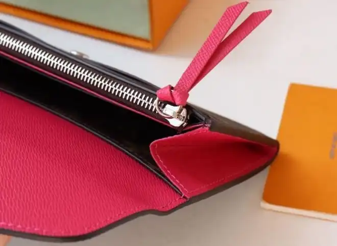 LV Wallets 4178G-0085