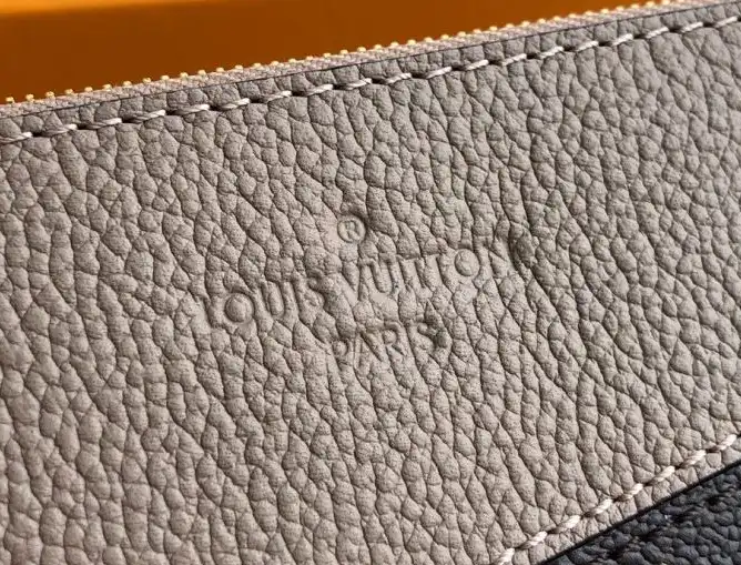 LV Clutch Bags 4178G-0109