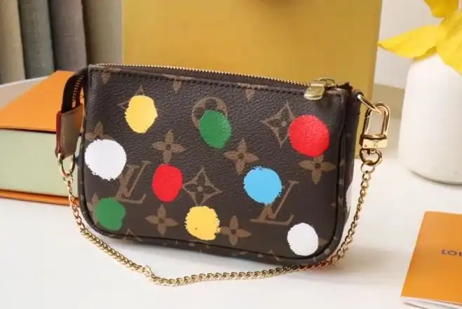 LV Wallets 4178G-0175