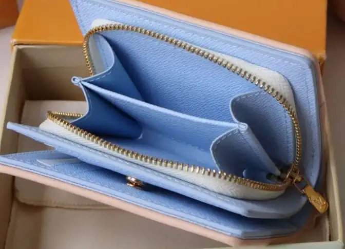 LV Wallets 4178G-0187