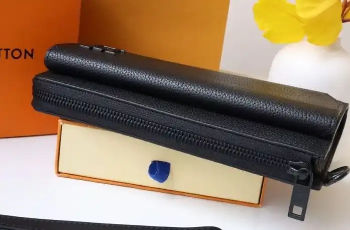 LV Wallets 4178G-0191