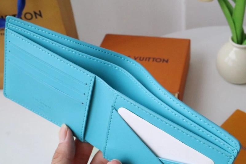 LV Wallets 4178H-0165