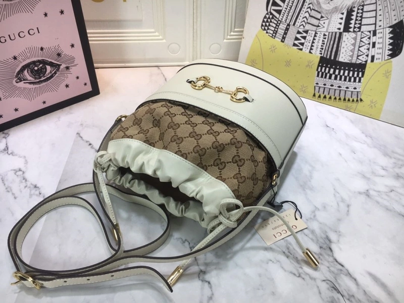Gvc*1 bucket bags 4186-0478