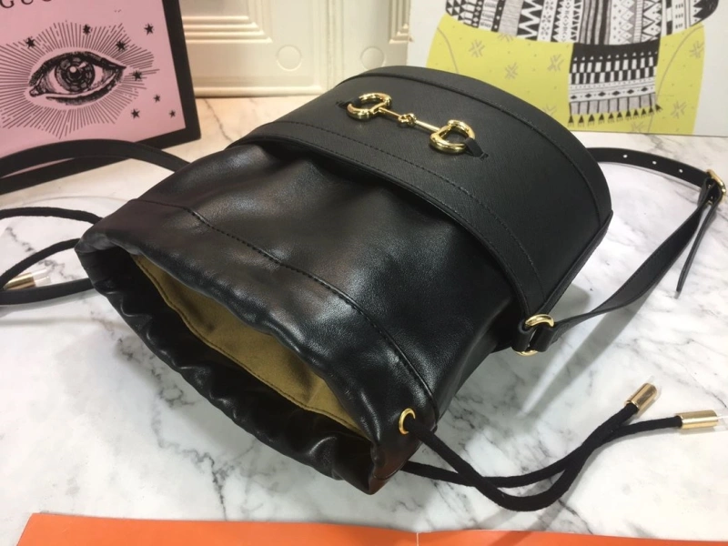 Gvc*1 bucket bags 4186-0482