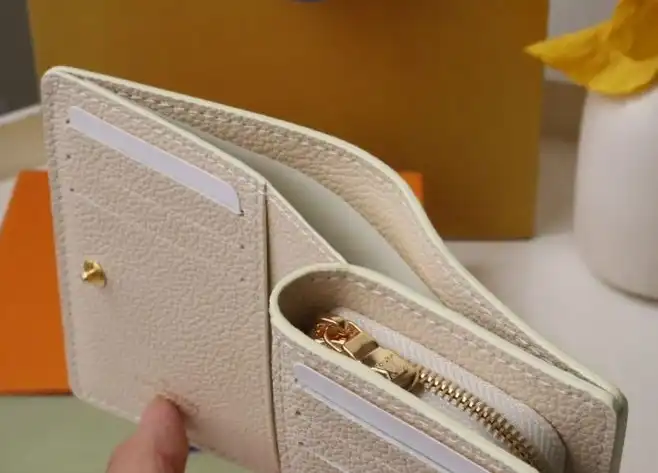 LV Wallets 4192D-0016