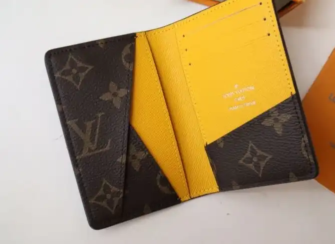 LV Wallets 4192D-0038