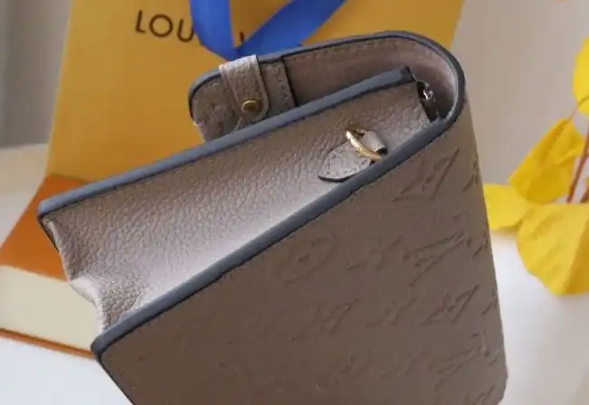 LV Wallets 4192D-0086
