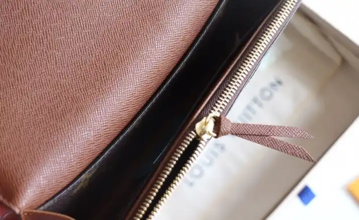 LV Wallets 4192D-0109
