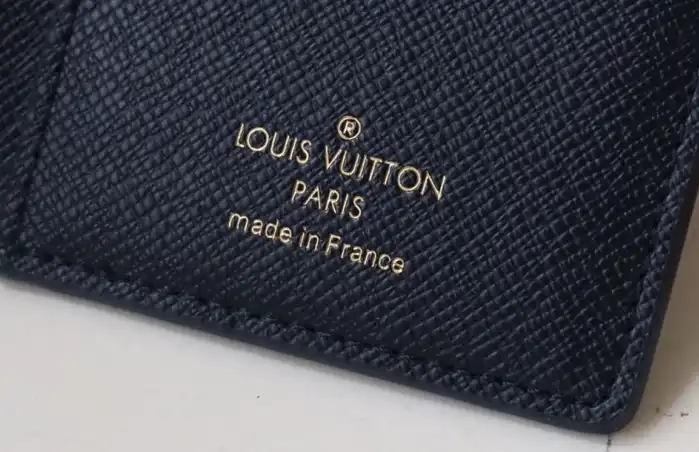 LV Wallets 4192F-0020